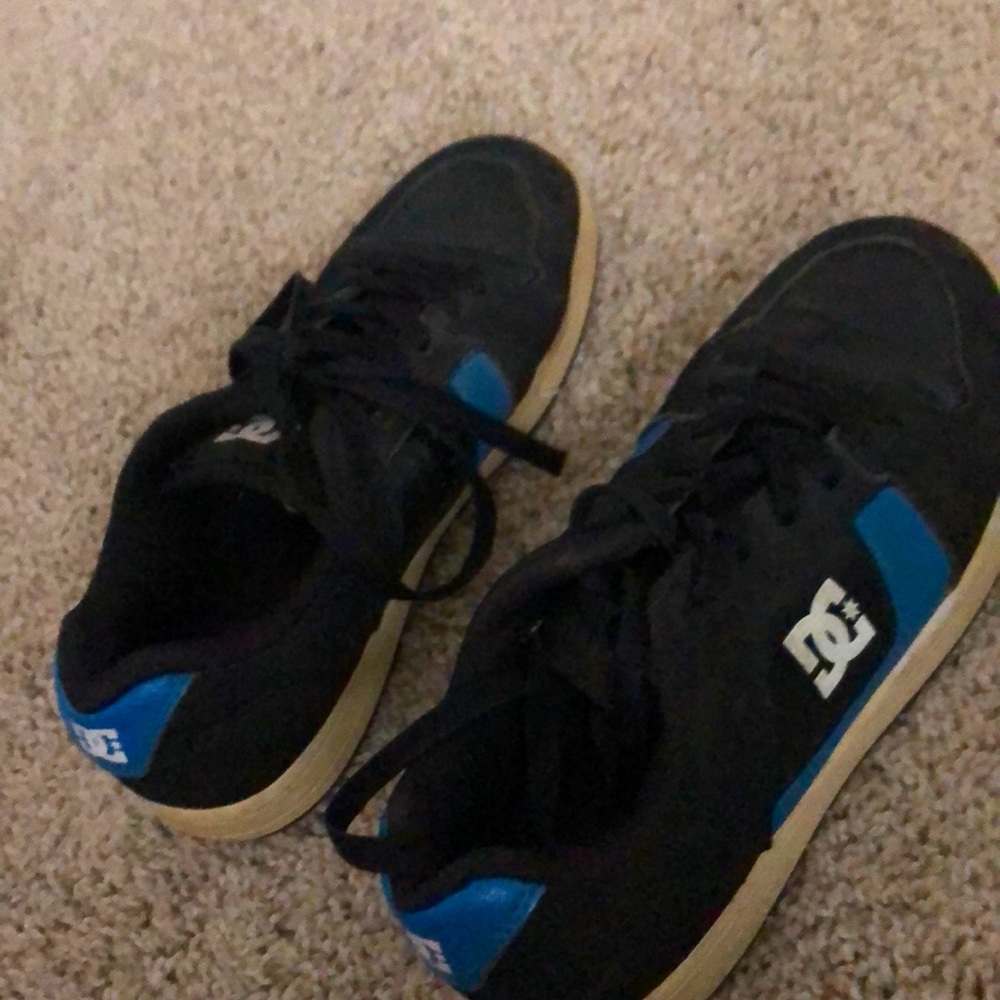 DC shoes